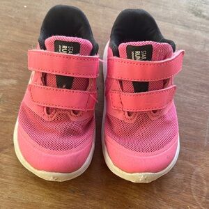 Kids Pink Nike Shoes